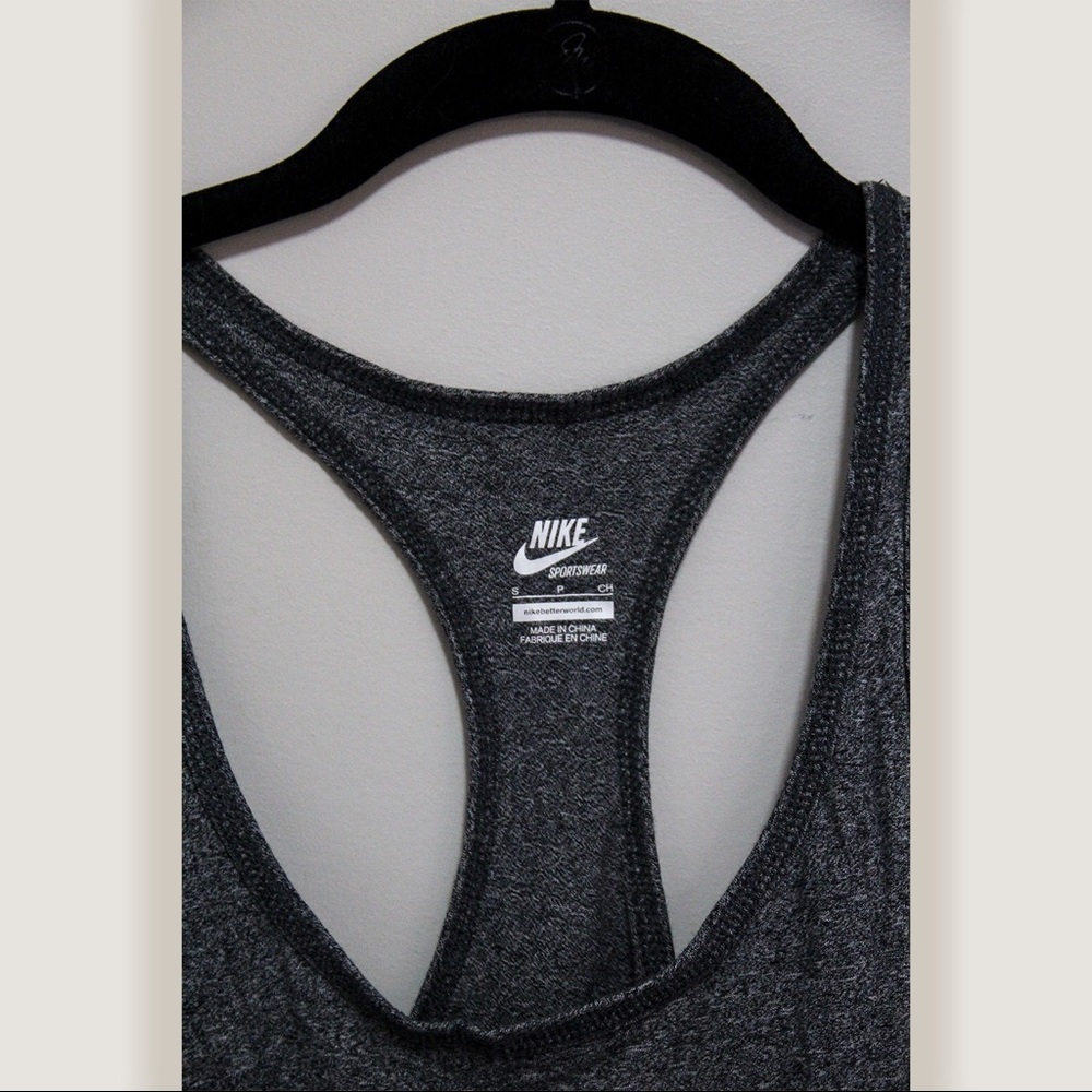 NIKE workout top