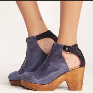 Free People Amber Orchard Clogs VGUC sz 38