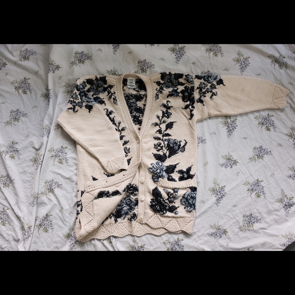 VINTAGE 90's Laura Ashley Cotton Knit Sweater