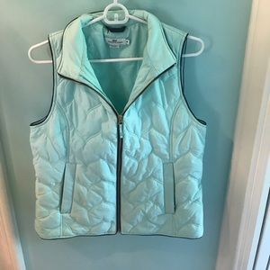 vineyard vines vest