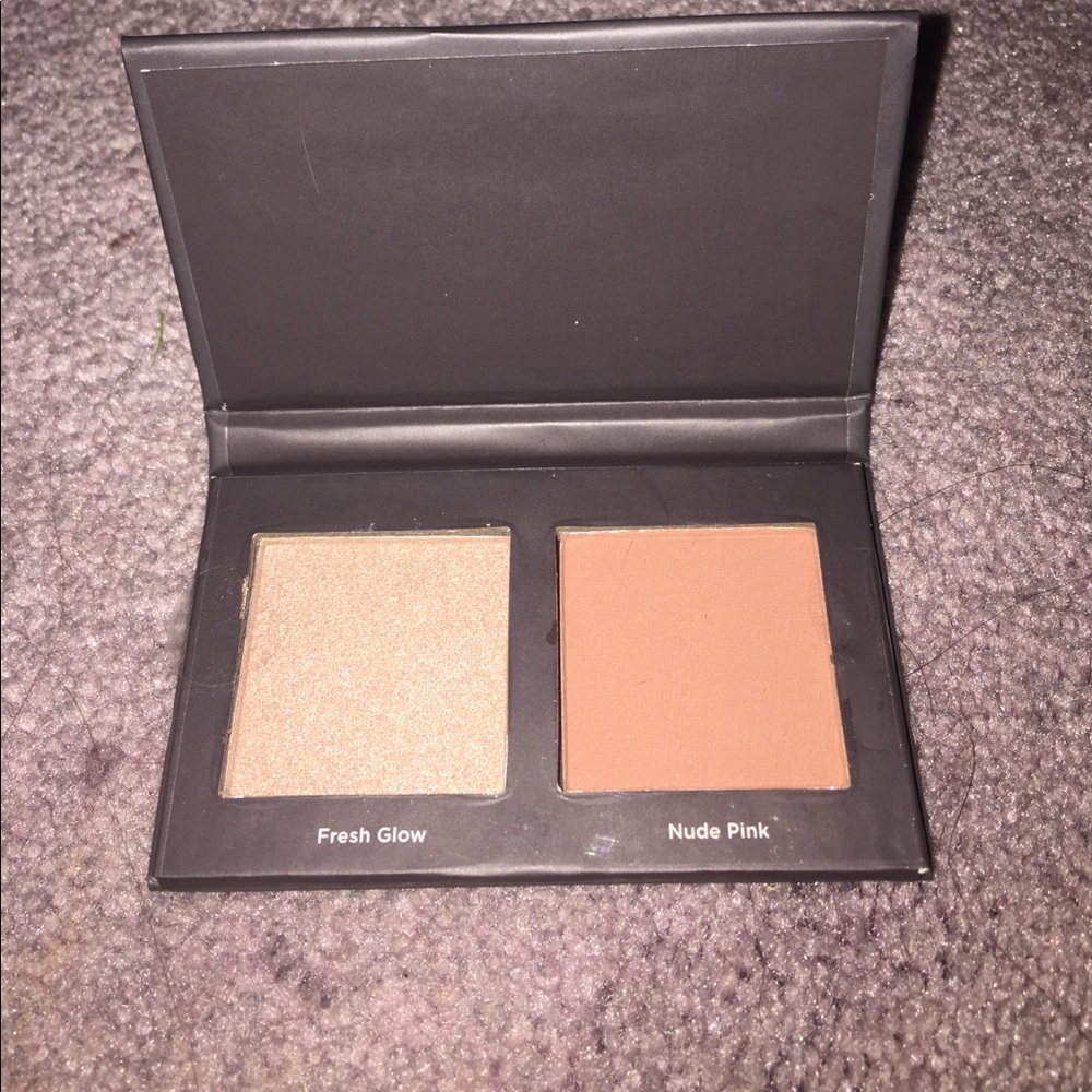 Ulta Bronzer and Highlighter Duo