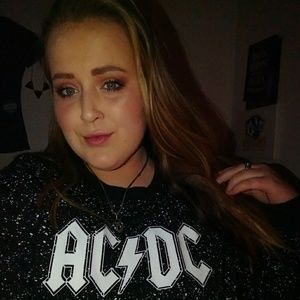 Meet your Posher, Shana