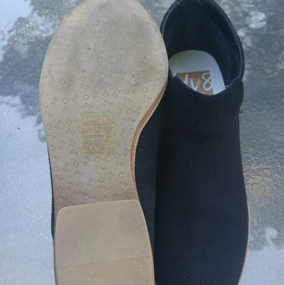 Karene perforated bootie by Dv8 Dolce Vita - Picture 2 of 3