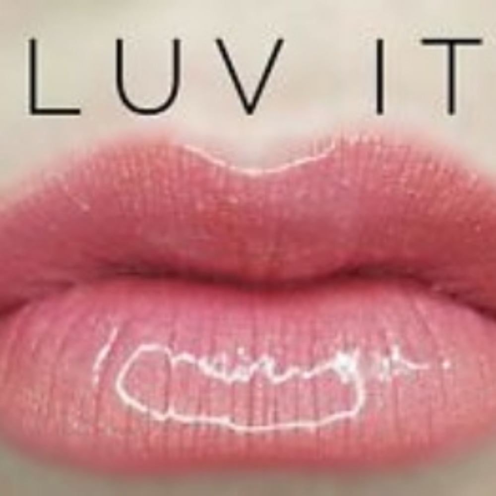 Lipsense lip color - Luv It