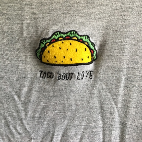 AE "taco bout love" top - Picture 2 of 2