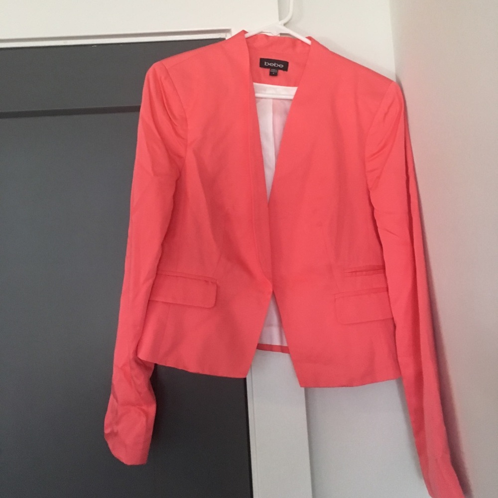 Lightweight blazer