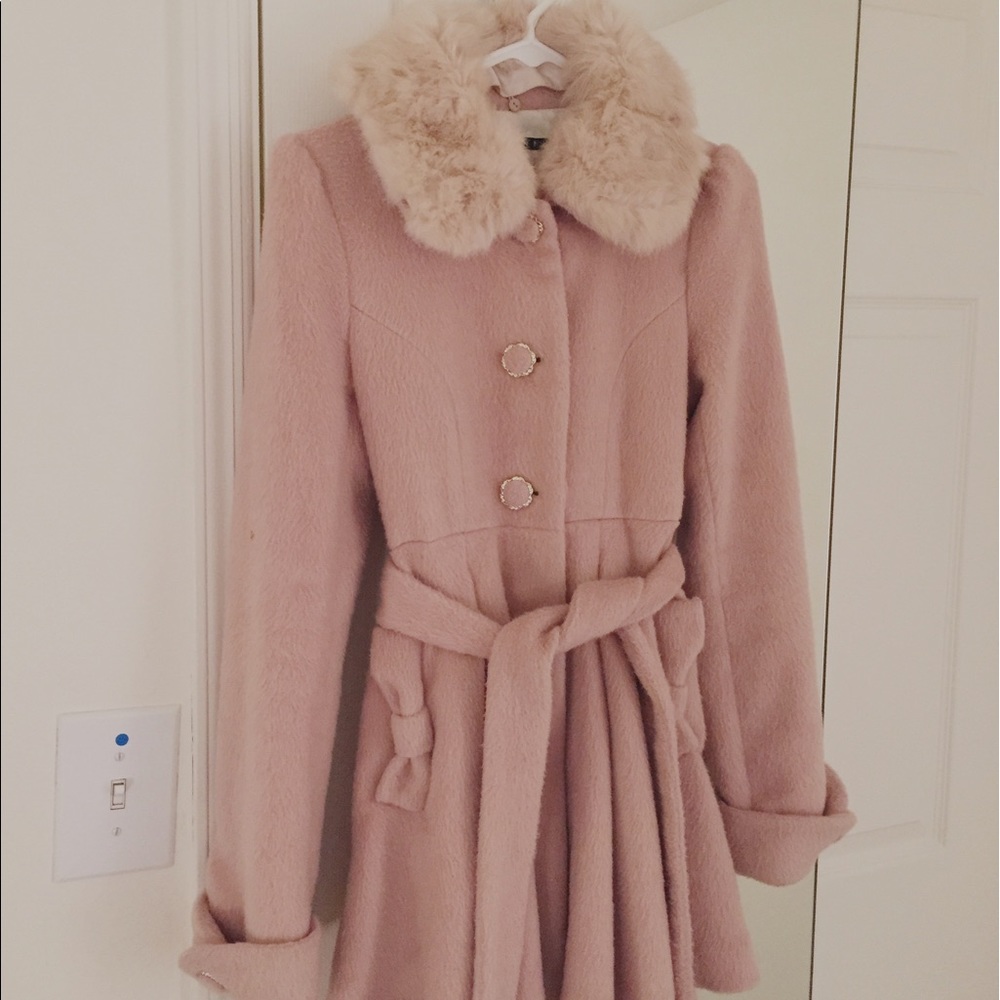Secret honey: real fur coat
