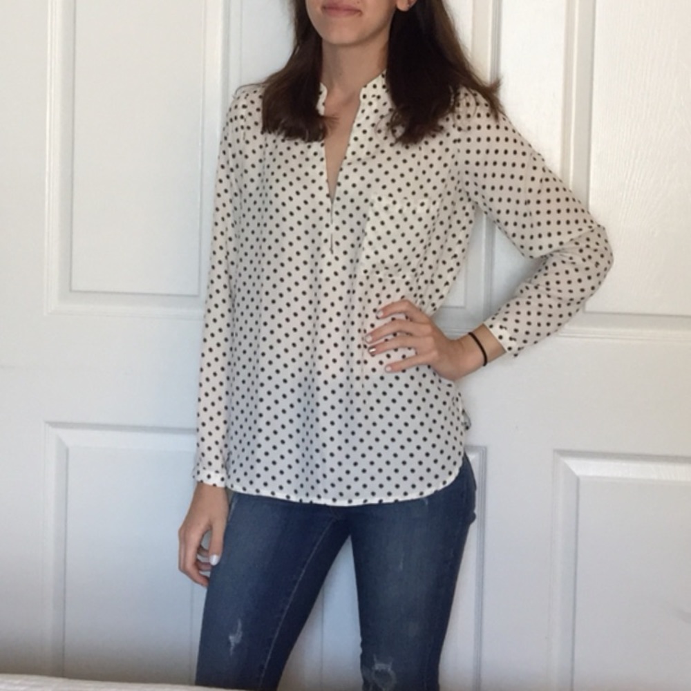 LAST CHANCE!! NWOT Silky patterned blouse