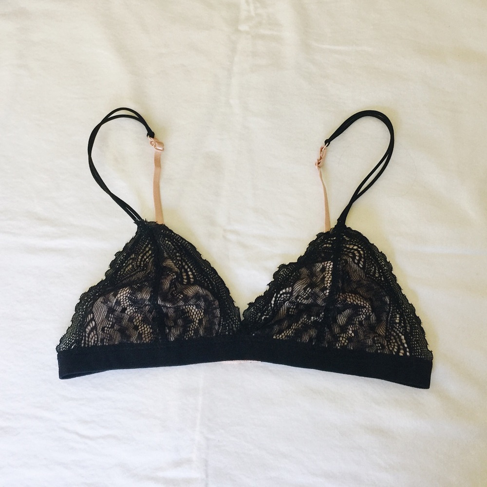 🆕 Black + blush lace bralette