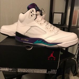 Air Jordan Grape 5 Retro, Size 10.5 Dead Stock!