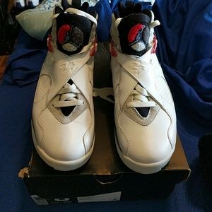 Air Jordan 8's Bug Bunny