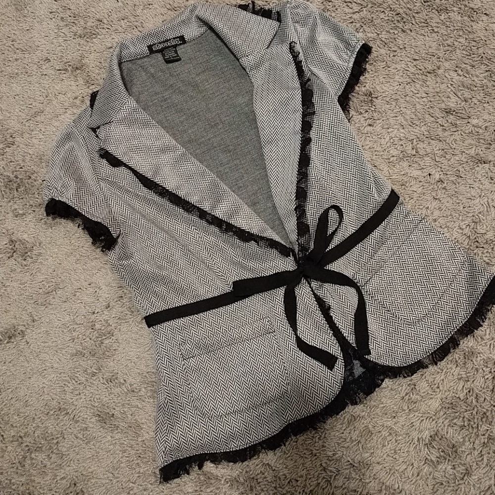 Short sleeve blazer