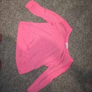 Loose fitting crop top!