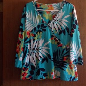 RUBY RED WOMAN PRINT 3/4 SLEEVE PLUS SIZE 1X TOP.