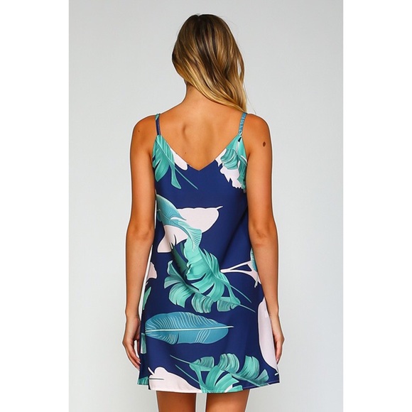 LAST ONE! Tropical Print Dress - Picture 3 of 4