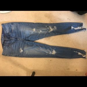 American Eagle distressed jeans
