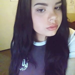 Meet your Posher, Abbi