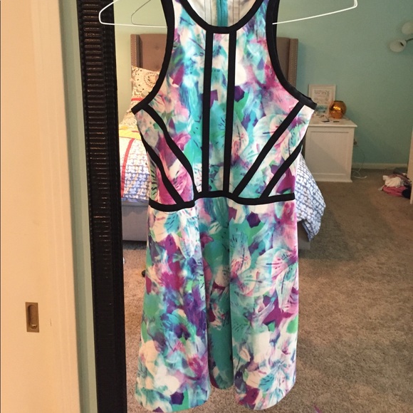 Parker Shelby Floral-Print Fit and Flare Dress - Picture 4 of 7