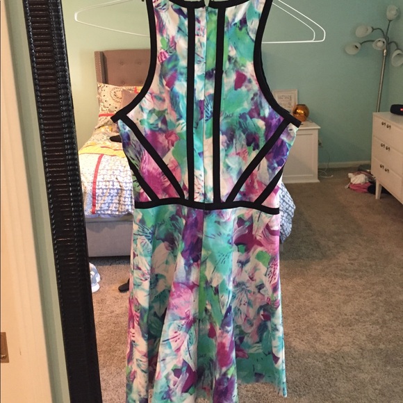 Parker Shelby Floral-Print Fit and Flare Dress - Picture 5 of 7