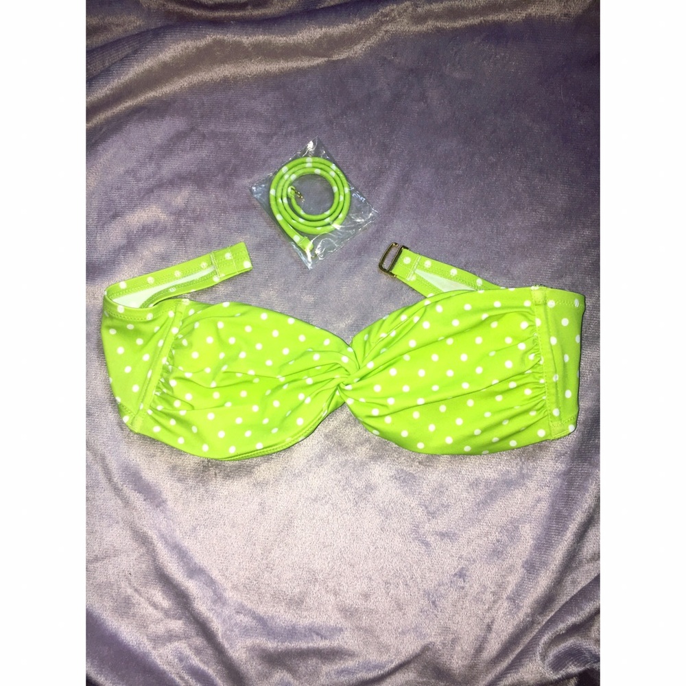 NWOT Victoria's Secret twist bandeau bikini top