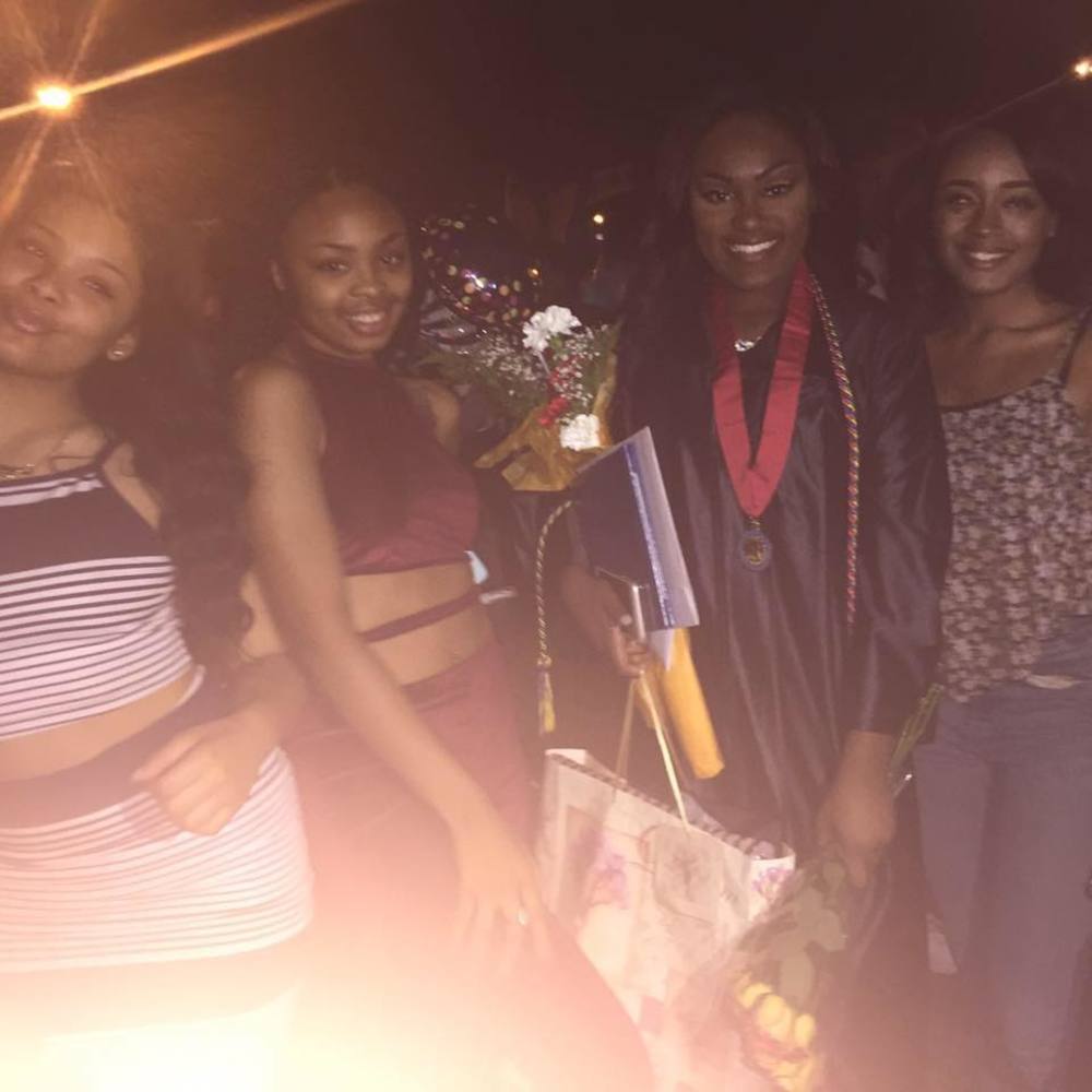 Meet your Posher, Dee