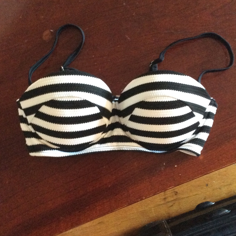 Swim suit top