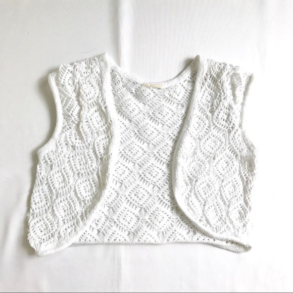 Cropped white crochet shrug - Picture 1 of 2