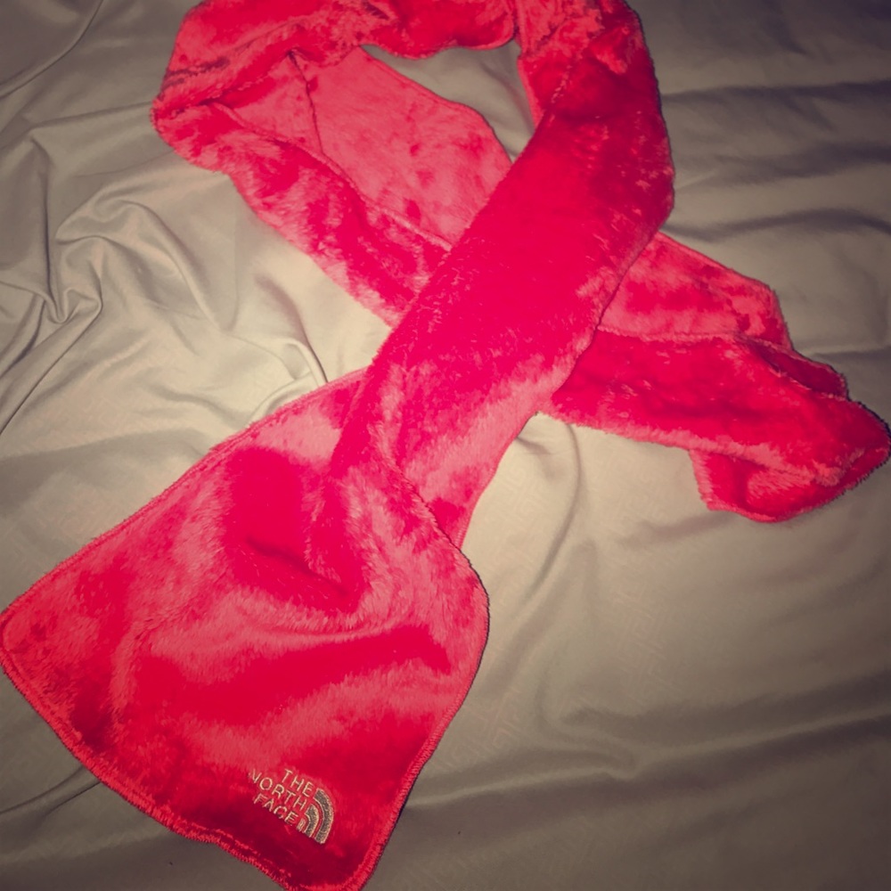 The North Face scarf