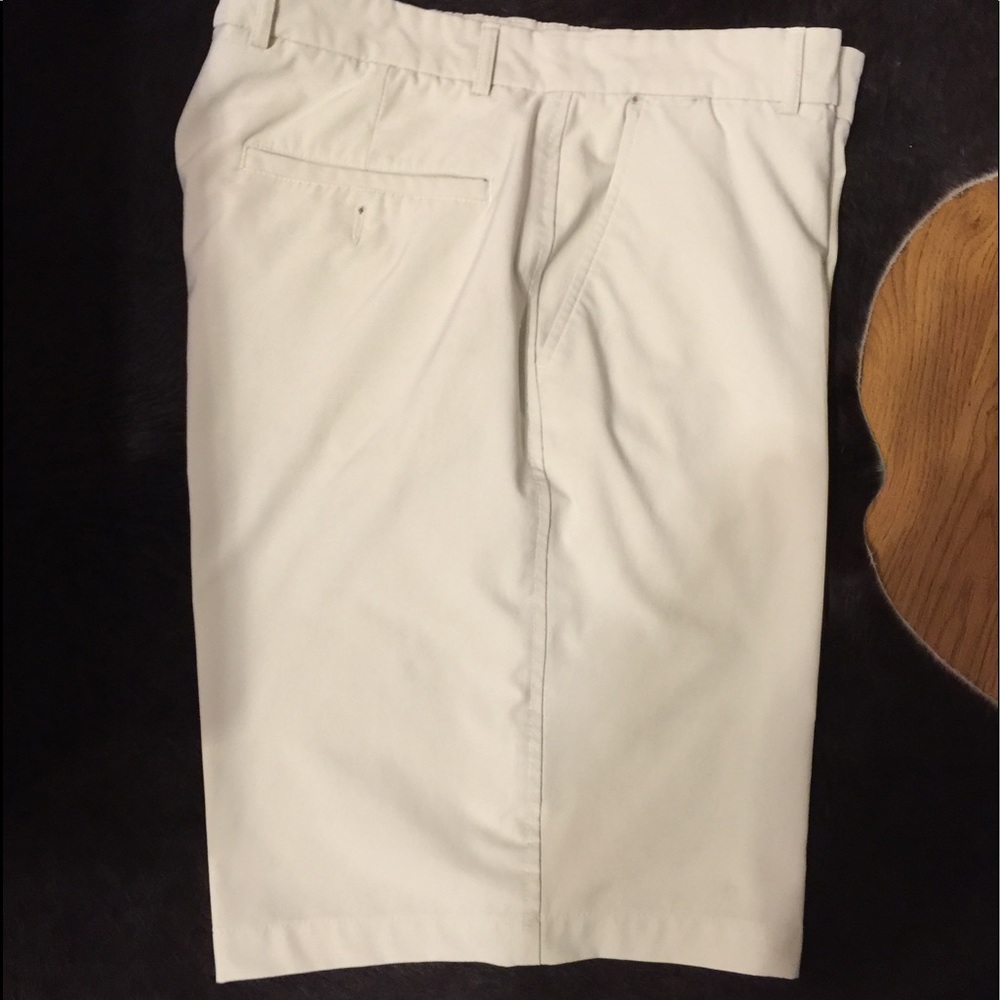 Lone Sypres men short Perfect Condition💝