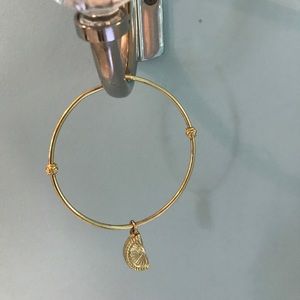 lilly pulitzer charm bracelets (3)