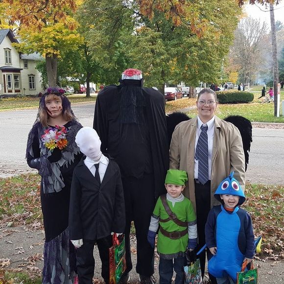 Meet your Posher, Sara - Picture 1 of 1