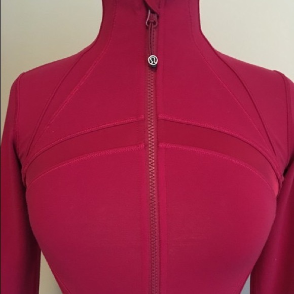 🌟SOLD🌟Tradesy Lulu Cranberry Special edition - Picture 4 of 8