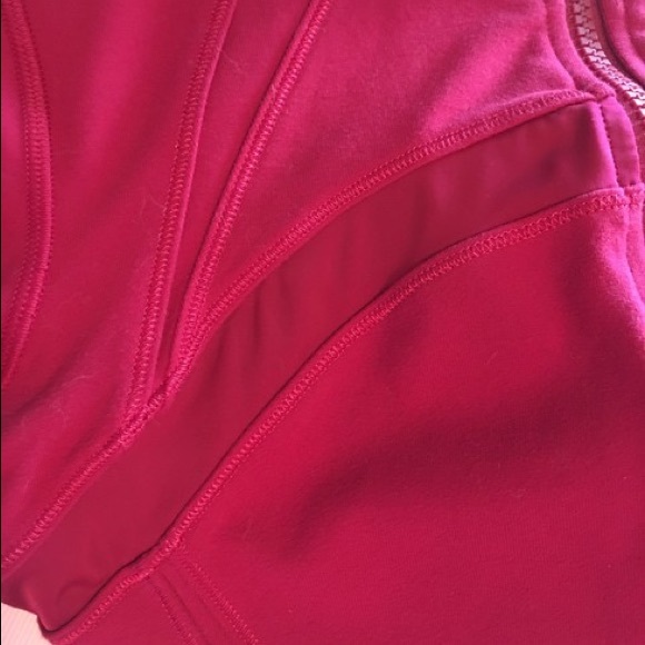 🌟SOLD🌟Tradesy Lulu Cranberry Special edition - Picture 7 of 8