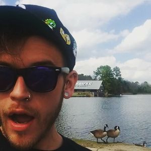 Meet your Posher, Nicholas