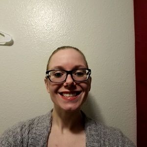 Meet your Posher, Kaela