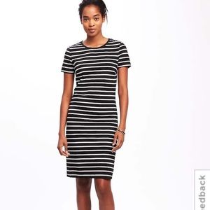 Old Navy size M stretchy striped dress