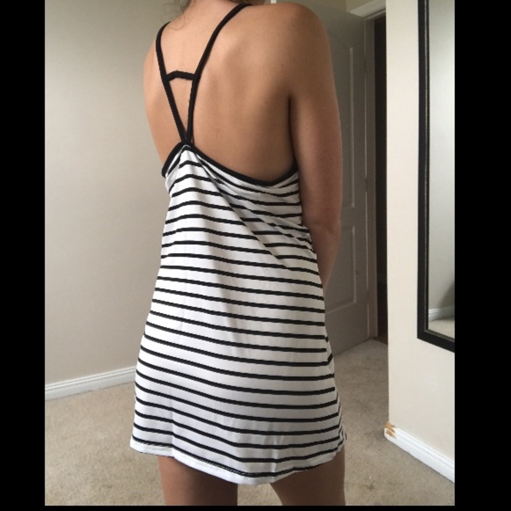 LAST ONE🖤Striped cover up - Picture 2 of 2