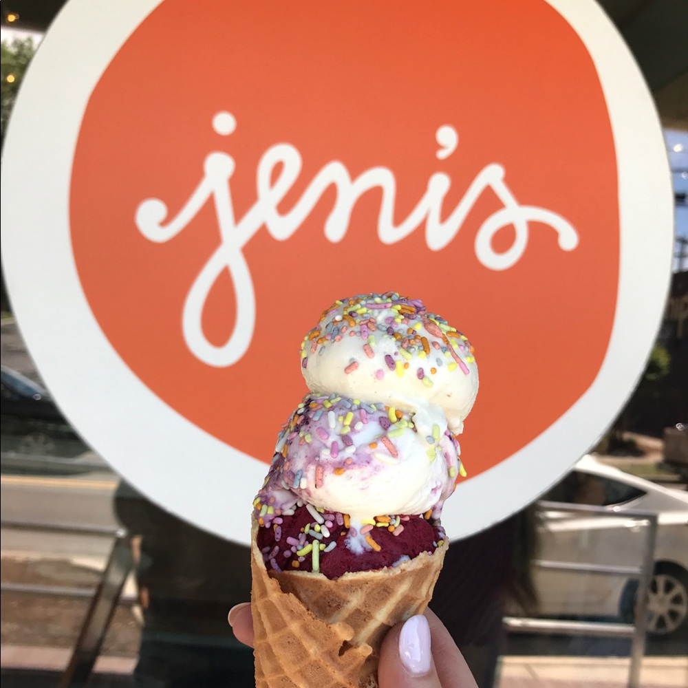 Meet your Posher, Jennifer
