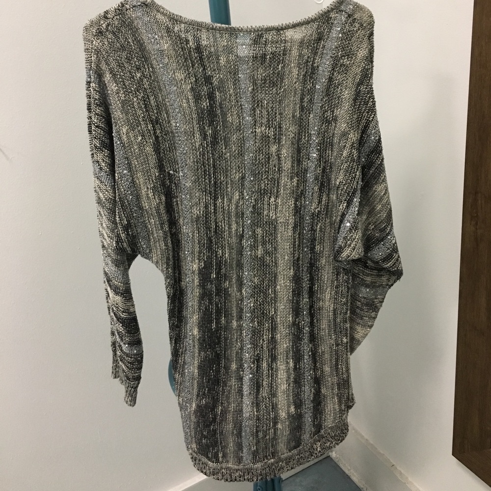 Sweater - Picture 2 of 4