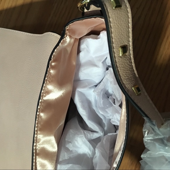 Victoria secret cross body purse - Picture 3 of 3