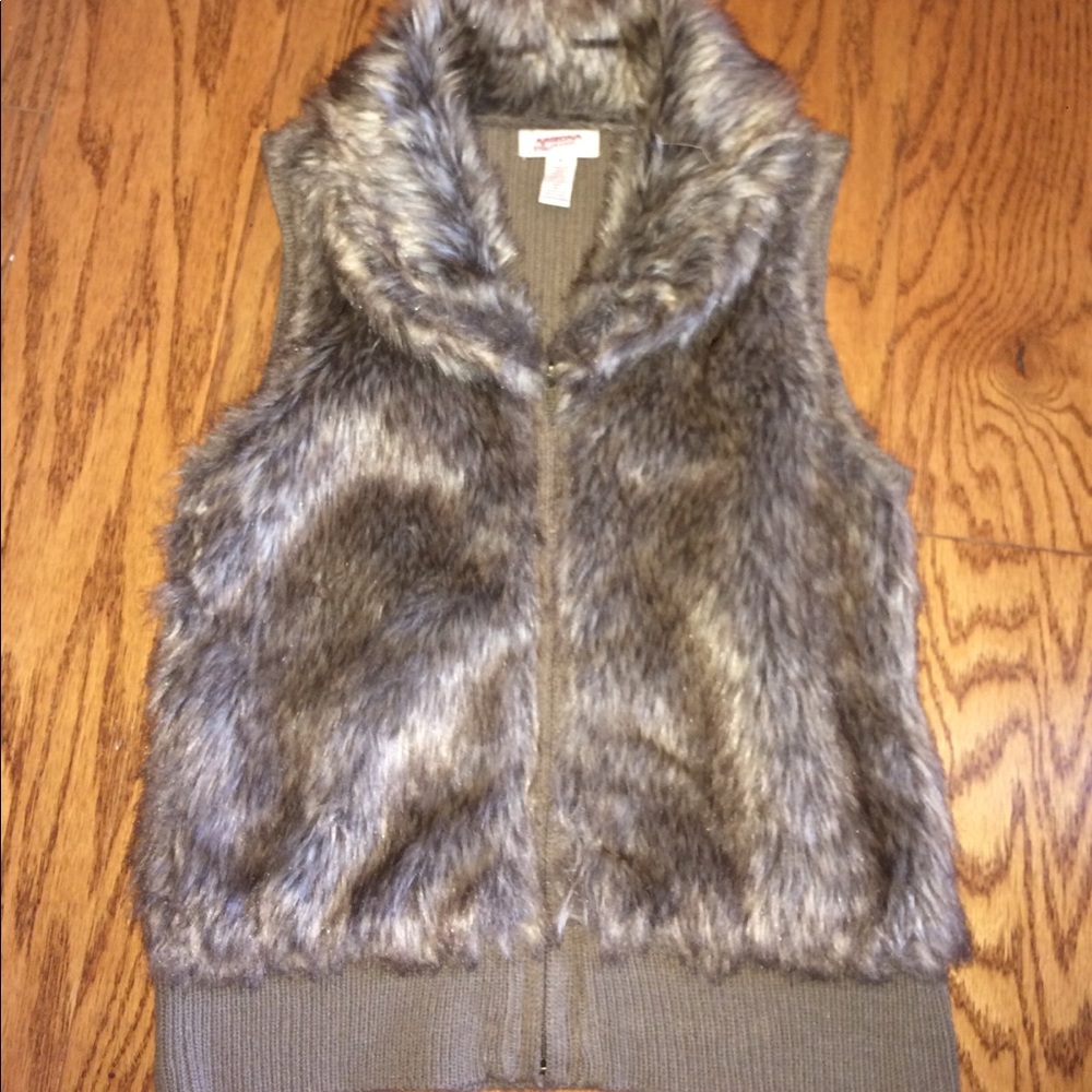 Fur vest