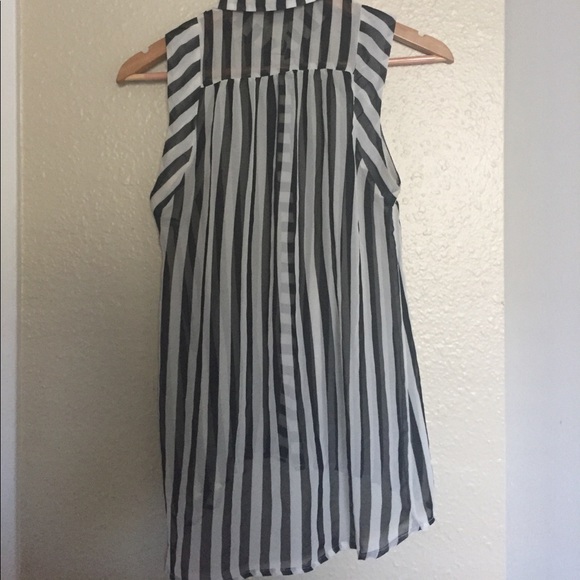 Urban Outfitters striped sleeveless button up - Picture 2 of 3