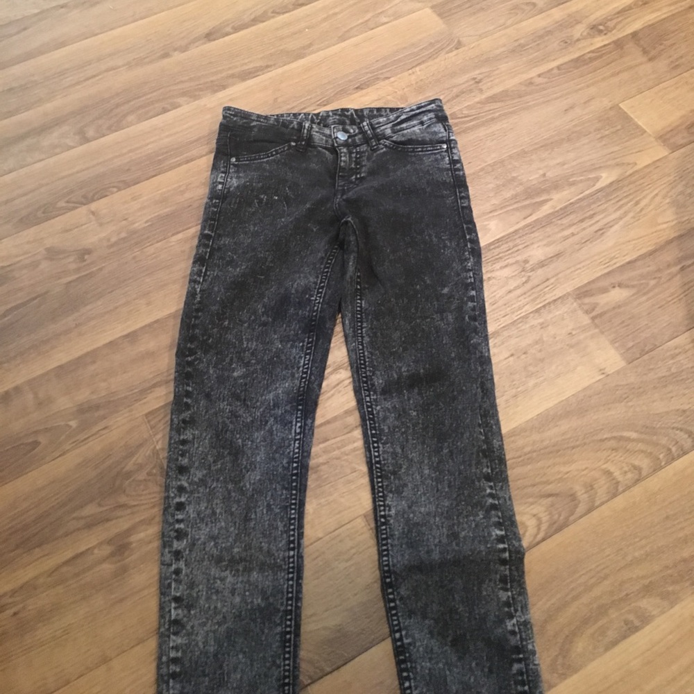 divided H&M jeans