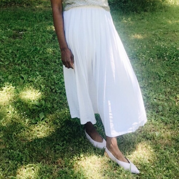 Marisa Christina Classic Dresses & Skirts - White pleated maxi dress Marisa Christina Classic Dresses & Skirts - White pleated maxi dress