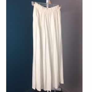 Marisa Christina Classic Skirts - White pleated maxi dress Marisa Christina Classic Skirts - White pleated maxi dress