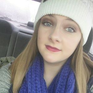 Meet your Posher, Kaitlyn