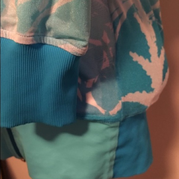 🍋Lululemon Reversible Front full zip Aruba Sunset - Picture 8 of 8