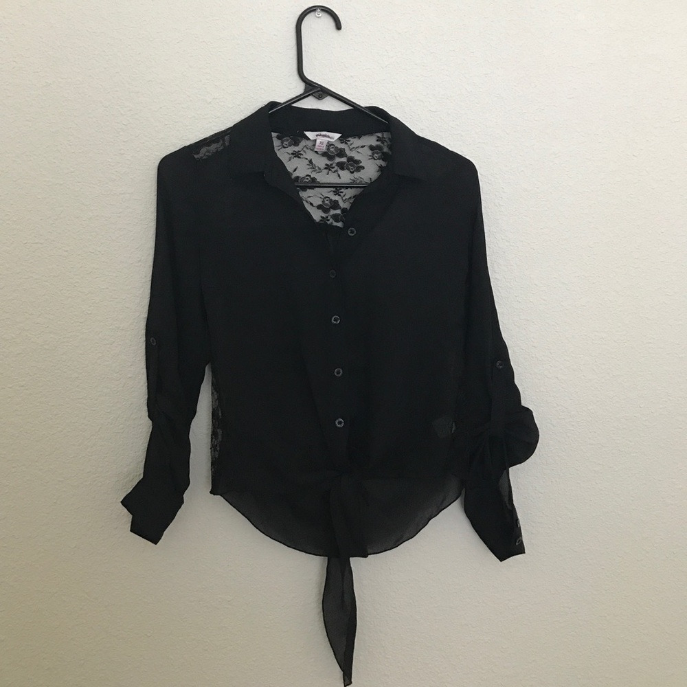 Black shirt