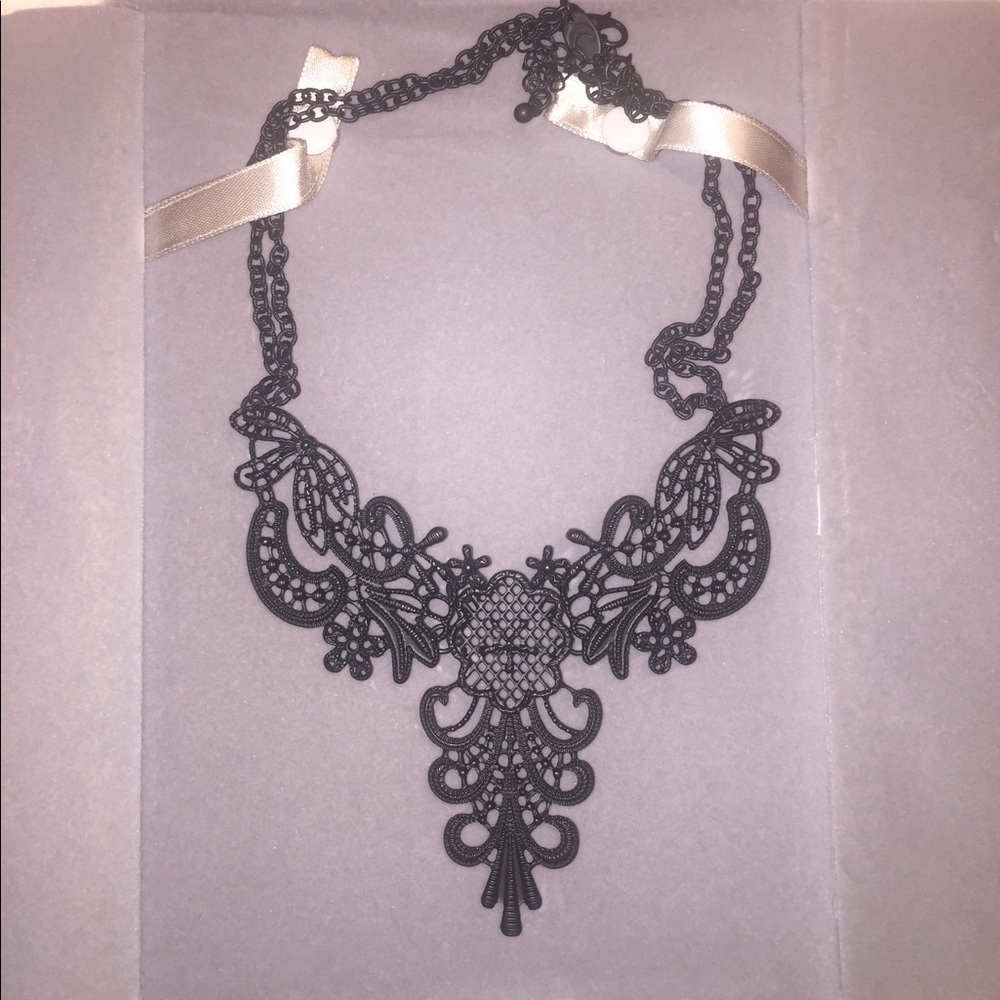 Gorgeous black vamp gothic cameo necklace