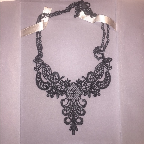 Gorgeous black vamp gothic cameo necklace - Picture 1 of 4